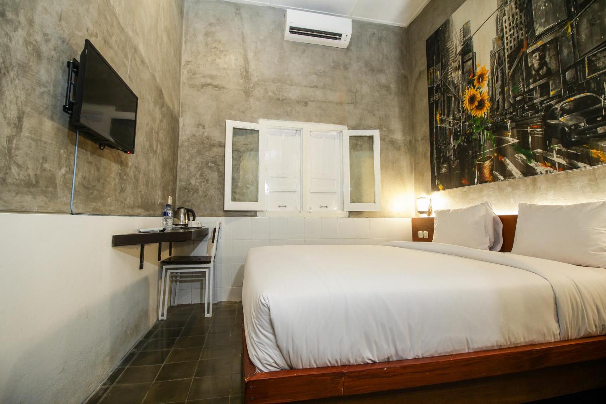 Watu Agung Guest House Magelang Esterno foto